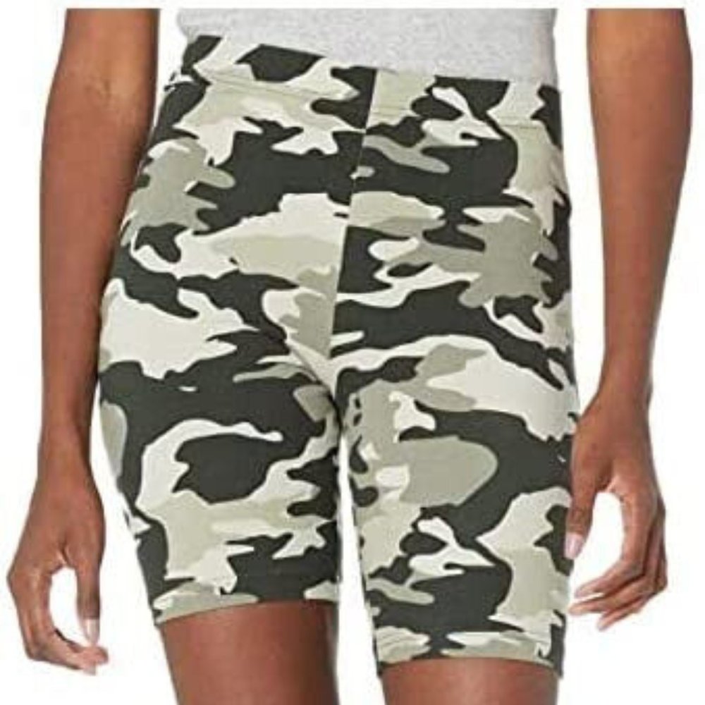 HUE Essentials Womens High-Rise Bike Shorts, Camo Olive Green, Medium 8-10